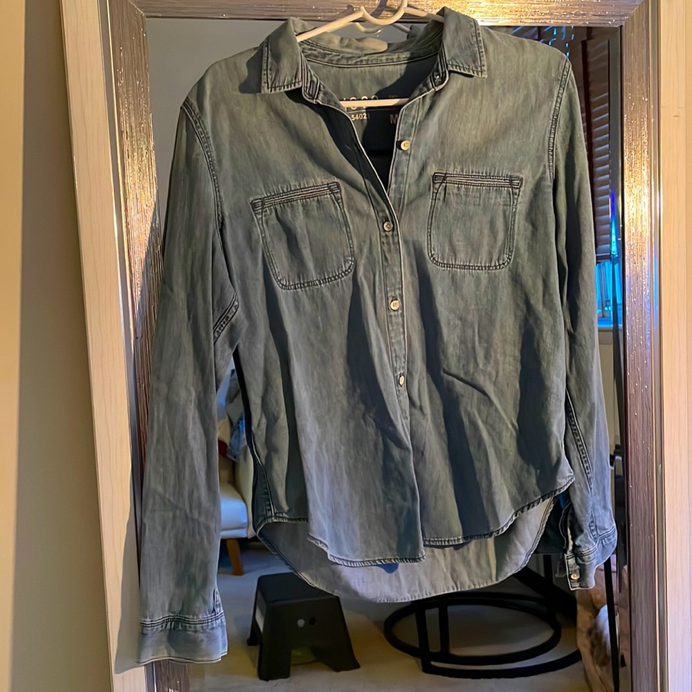 Gap Light Blue Denim Button Down